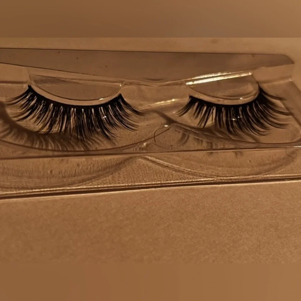 Lashaholic Instaglam artificial silk lashes, brand new!